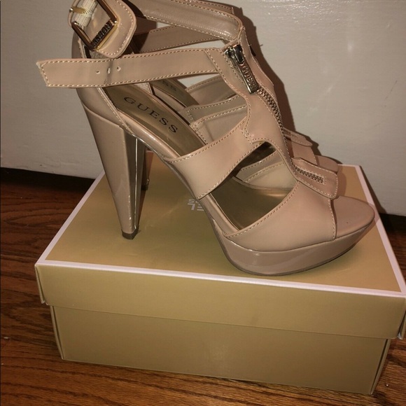 Nude GUESS heels - Picture 3 of 3